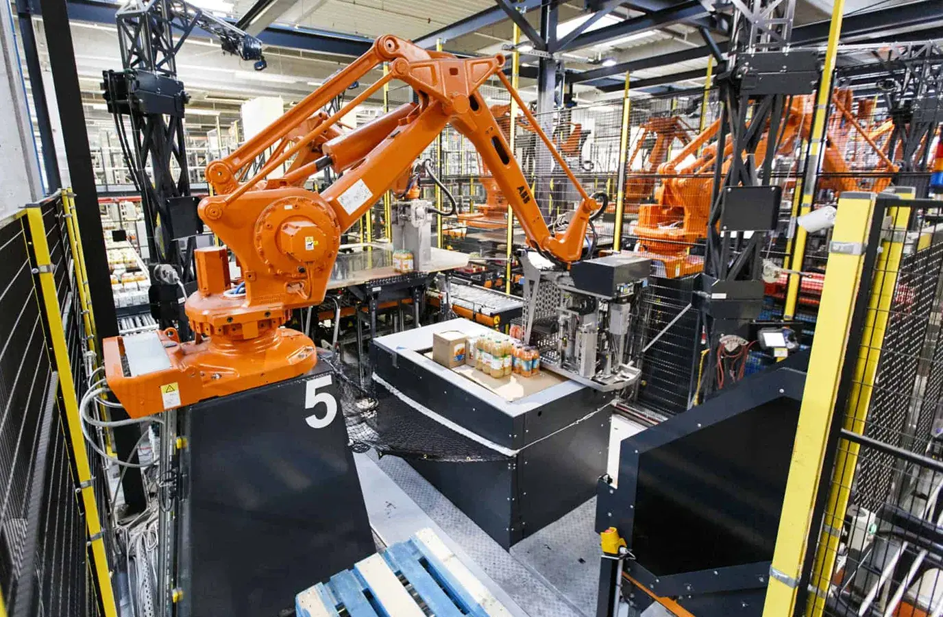 Storepick-end-to-end-ecommerce-retail-distribution-center-automation